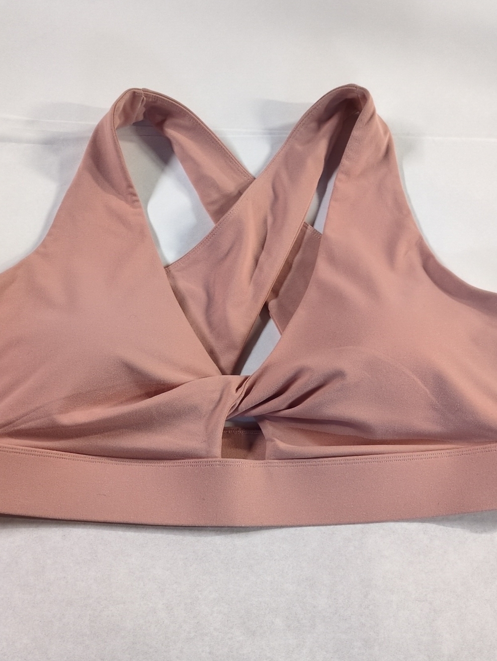 Fabletics Keyhole Criss Cross Back Peach Sports Bra Plus Size 2X
